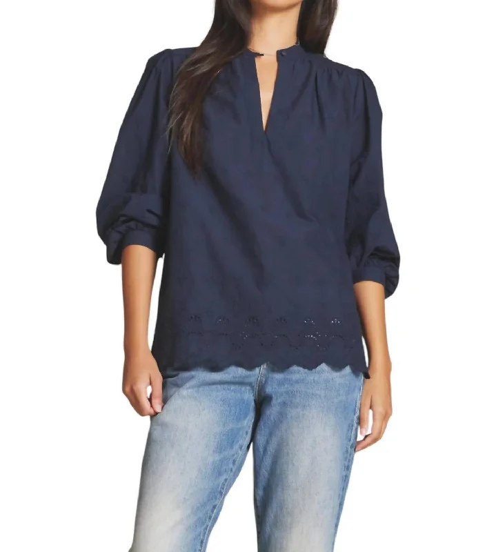 Style Upgrade Bailey Blouse In Midnight Broderie