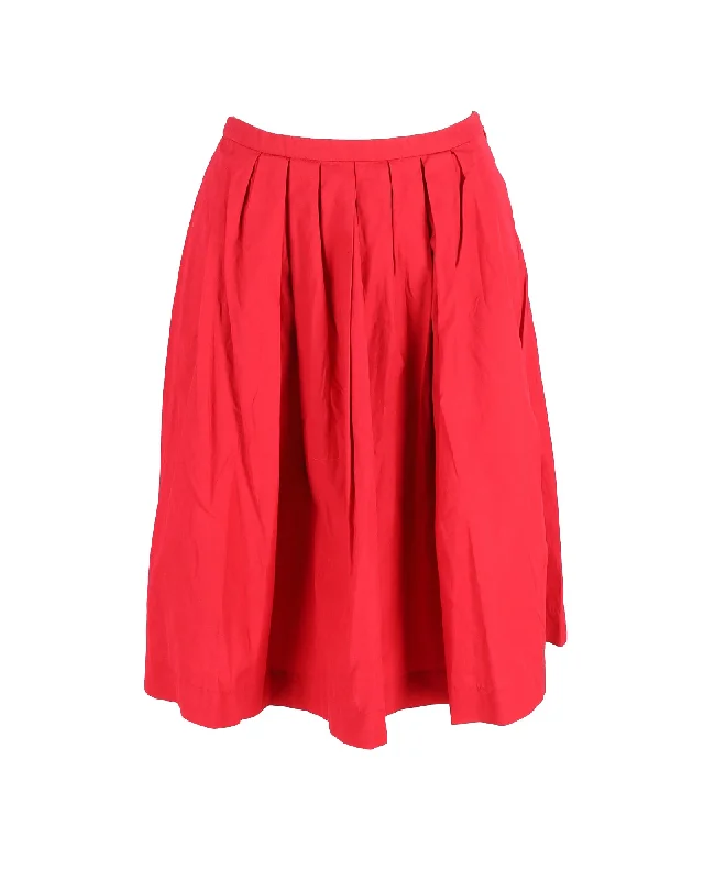 Effortless Chic Apparel Moschino Pleated A-Line Skirt in Red Cotton