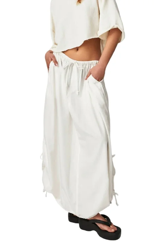 Fashion Sale Picture Perfect Parachute Skirt In Optic White